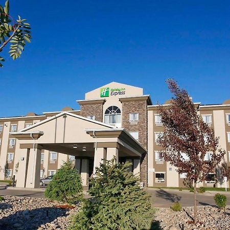 Holiday Inn Express Fort St John By Ihg Fort St. John Esterno foto