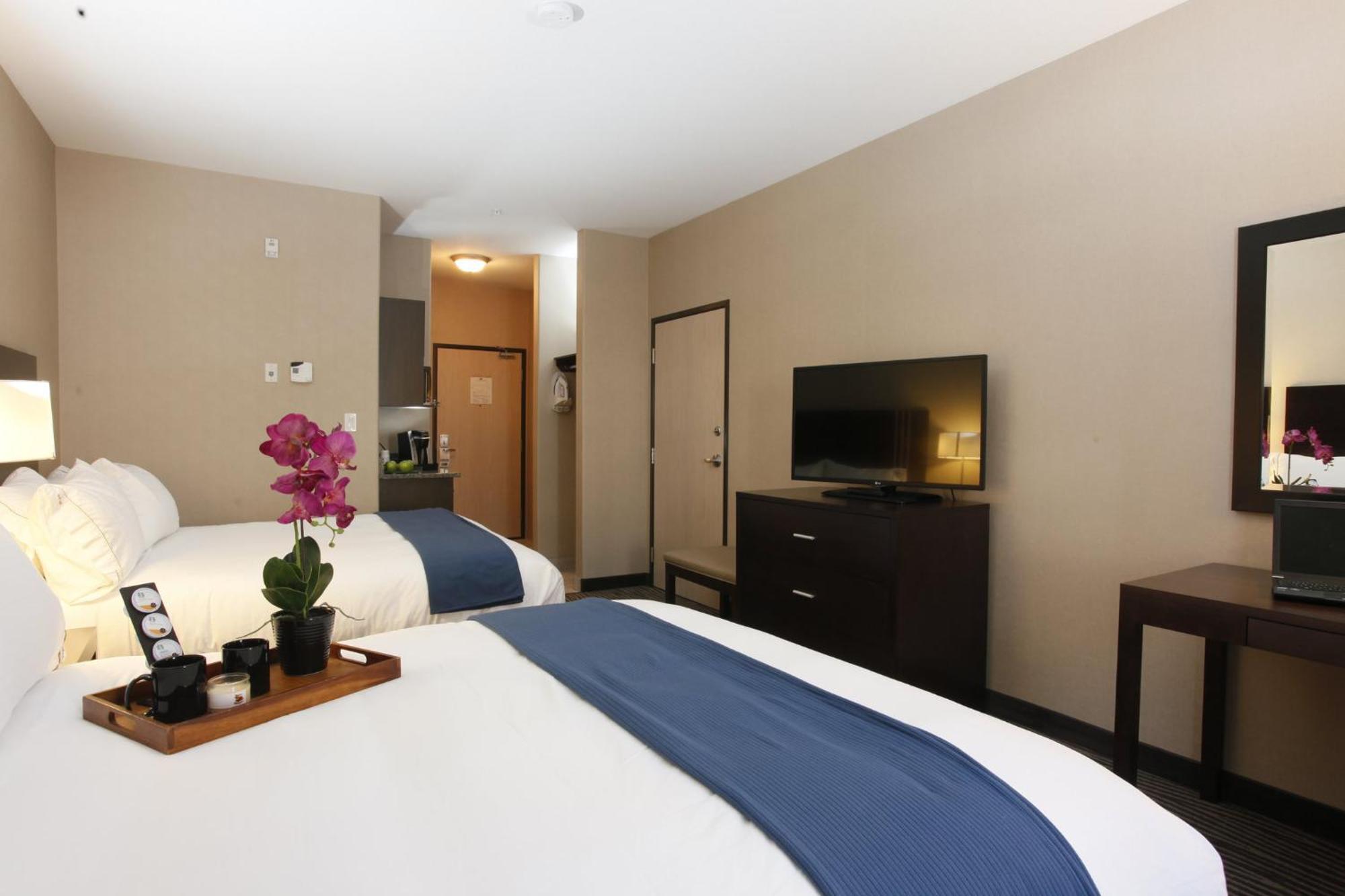 Holiday Inn Express Fort St John By Ihg Fort St. John Esterno foto