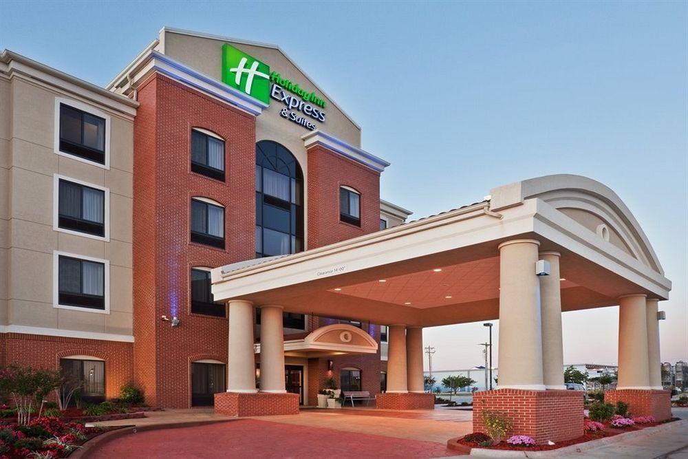 Holiday Inn Express Fort St John By Ihg Fort St. John Esterno foto