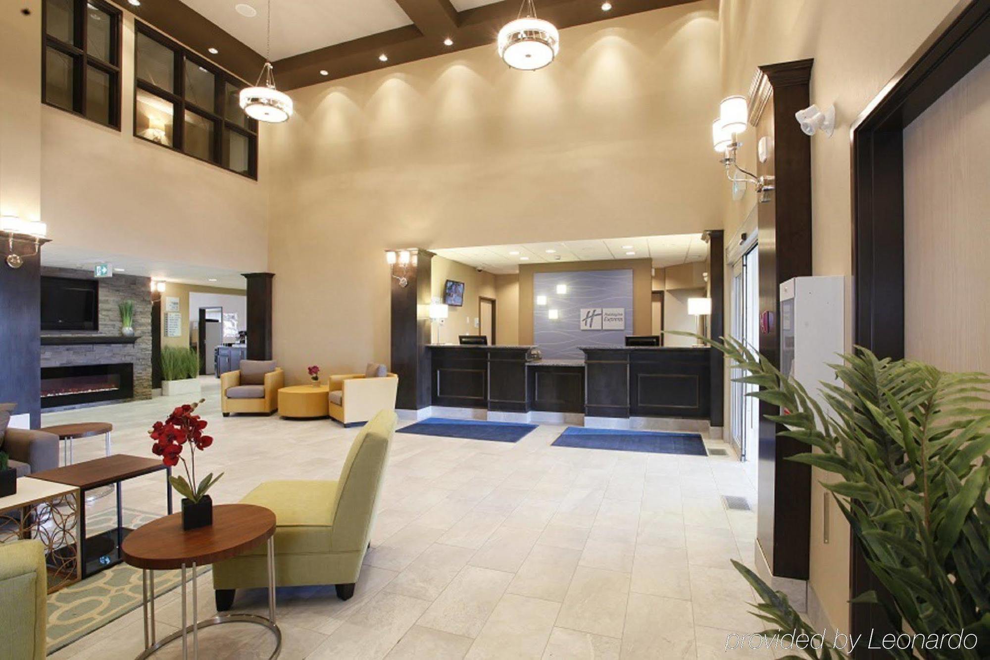 Holiday Inn Express Fort St John By Ihg Fort St. John Esterno foto
