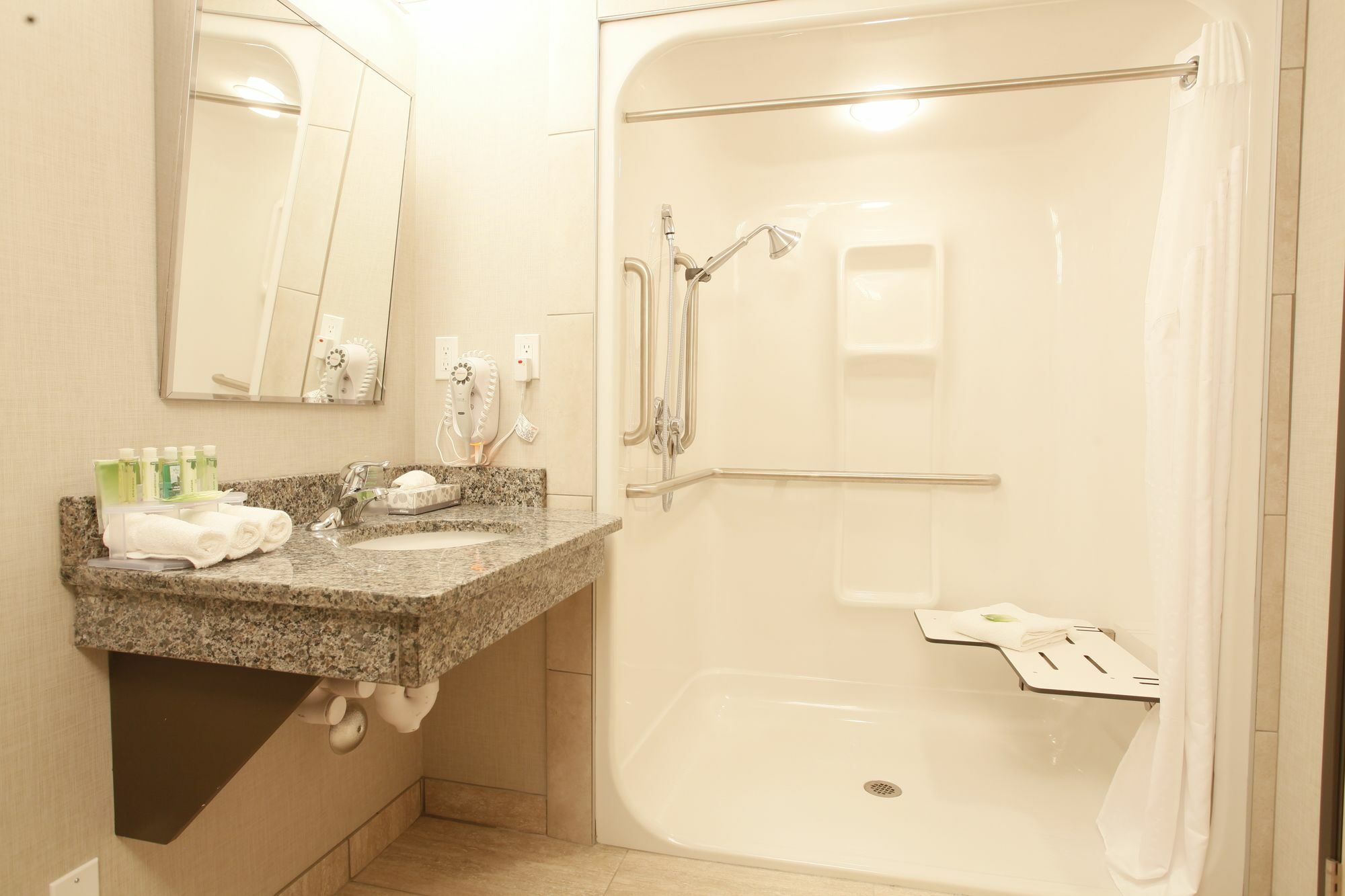 Holiday Inn Express Fort St John By Ihg Fort St. John Esterno foto